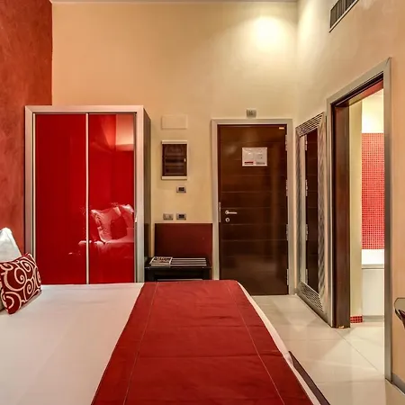 Easy Hotel